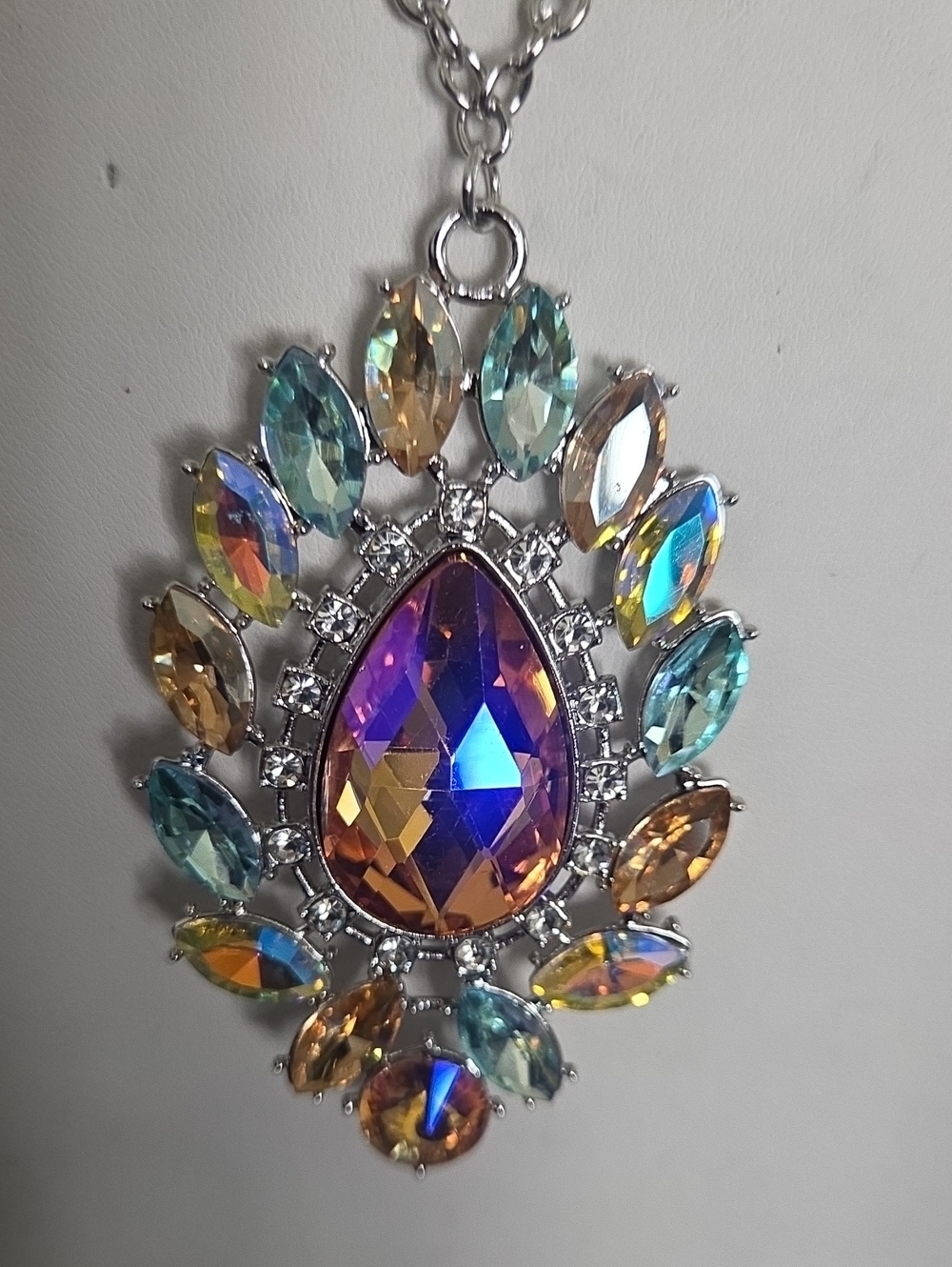 Paparazzi Multi Gem Pendent Necklace NWT